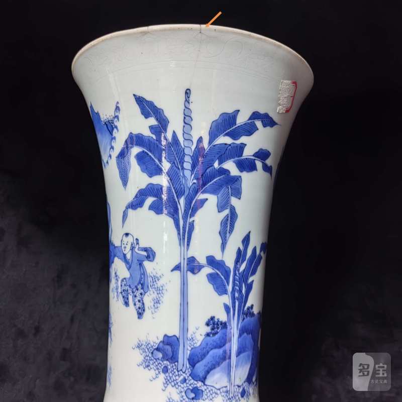 明崇祯 青花教子图花觚 - 图9